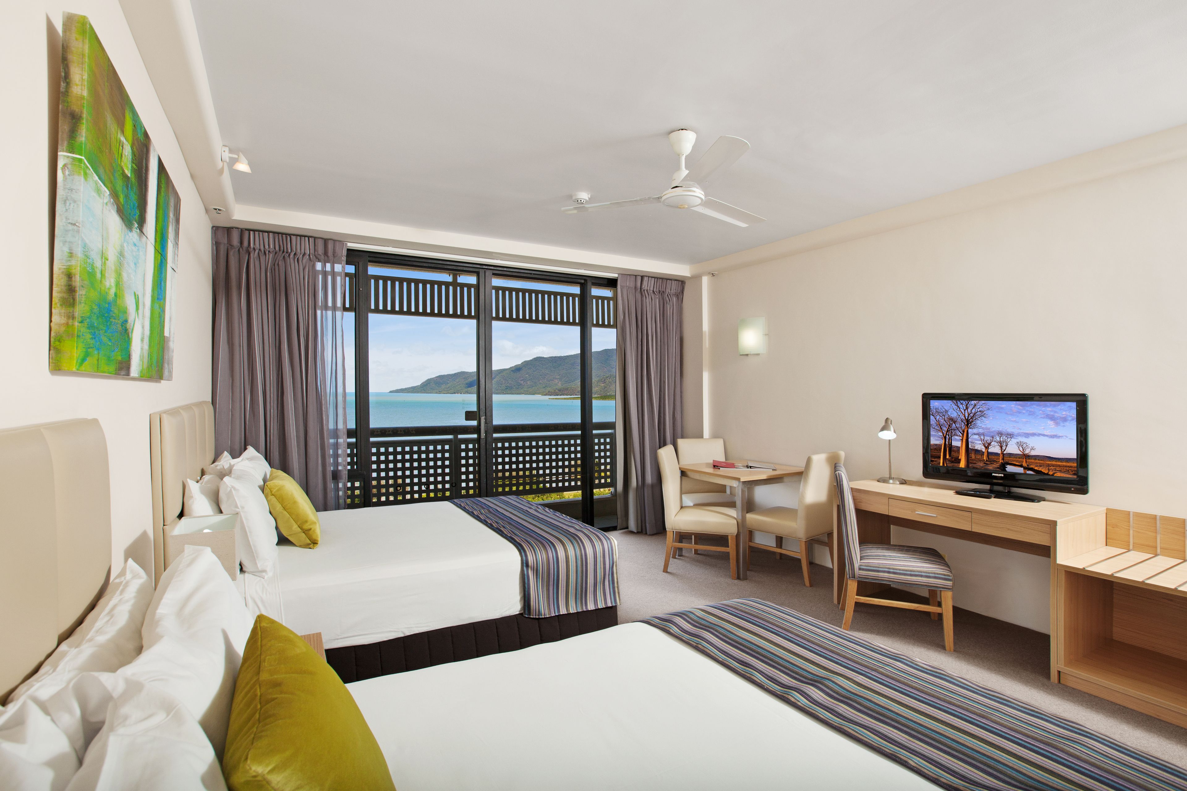 Rydges Esplanade Resort Cairns