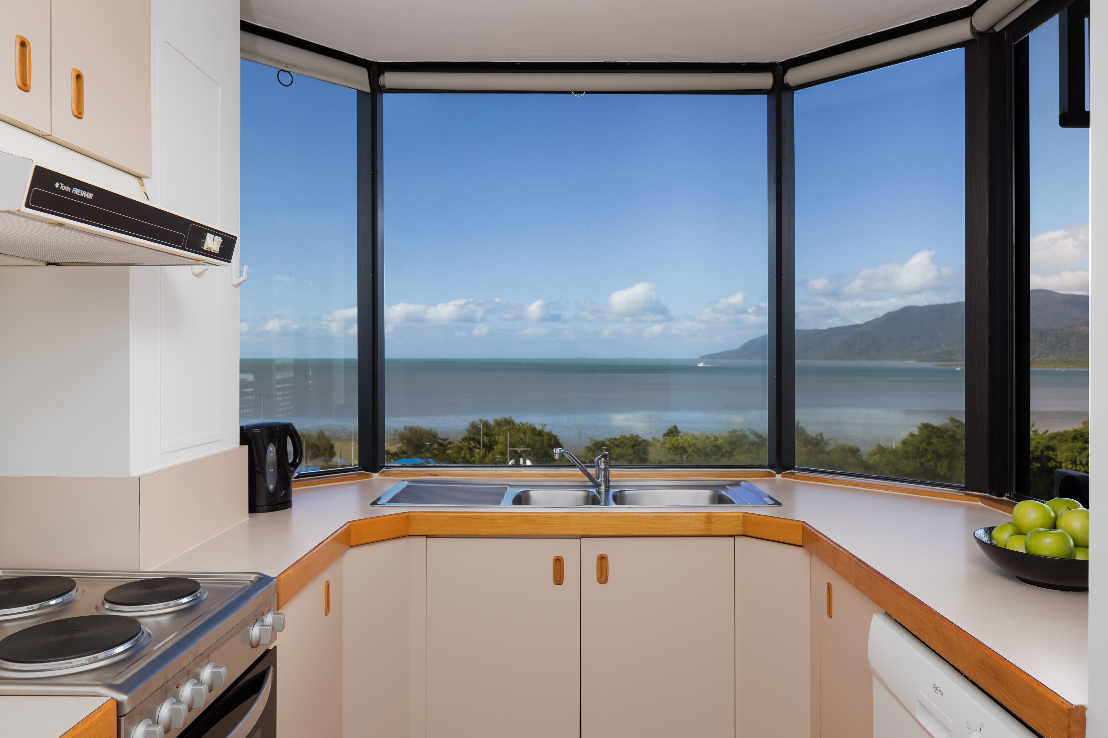 Rydges Esplanade Resort Cairns