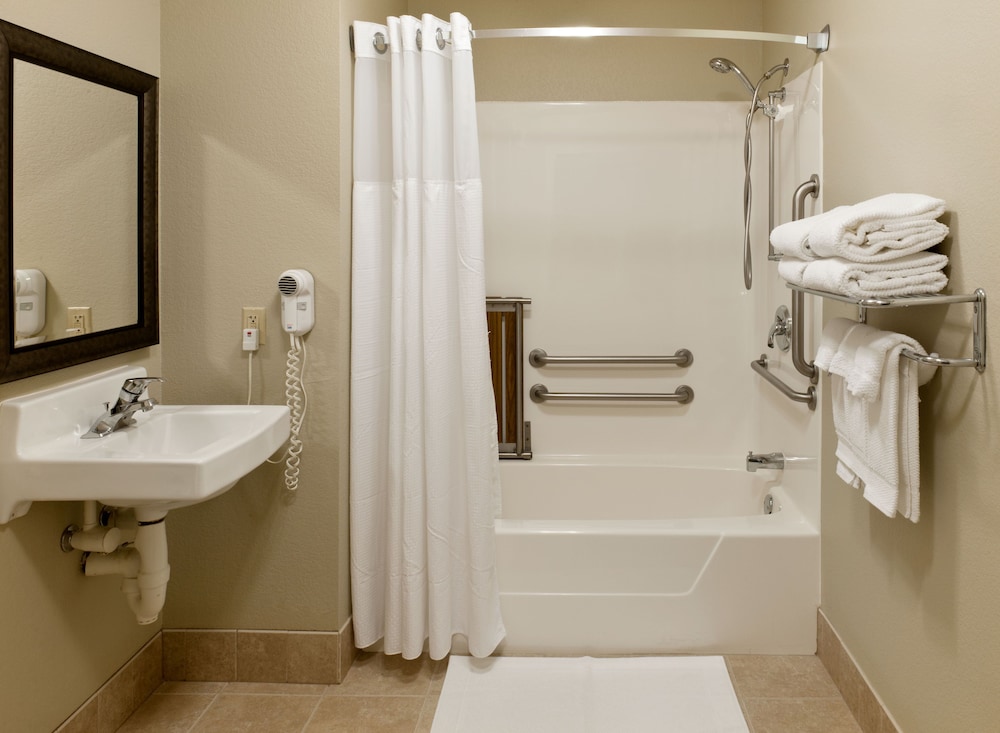 Staybridge Suites MPLS-Maple Grove/Arbor Lakes, an IHG Hotel