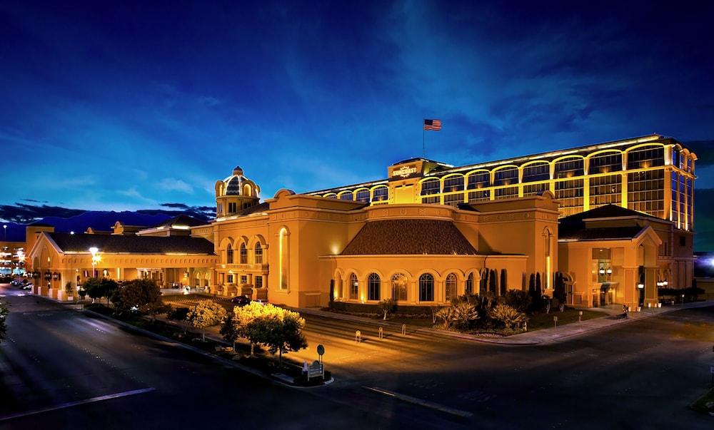 Suncoast Hotel And 2018 Room Prices 50 Deals Reviews Hotel Front Featured Image