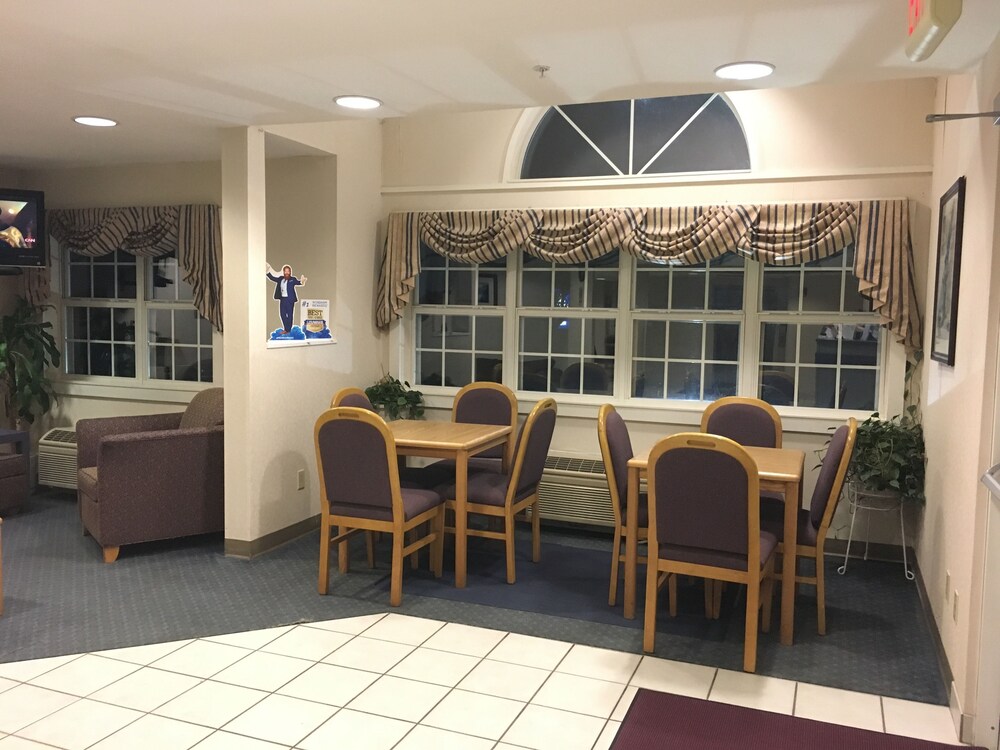 Microtel Inn by Wyndham Champaign