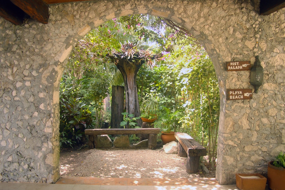 Property entrance, Casa del Mar Cozumel Hotel & Dive Resort