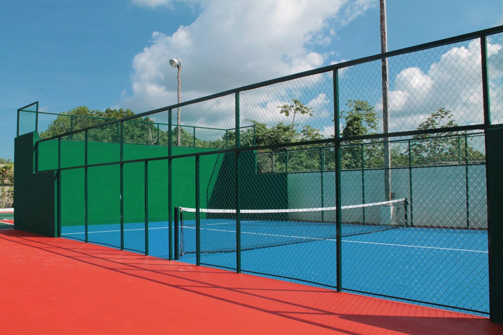 Tennis court, Casa del Mar Cozumel Hotel & Dive Resort