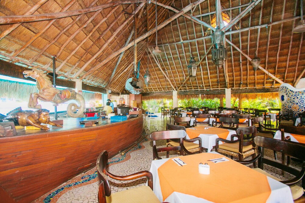 Breakfast area, Casa del Mar Cozumel Hotel & Dive Resort