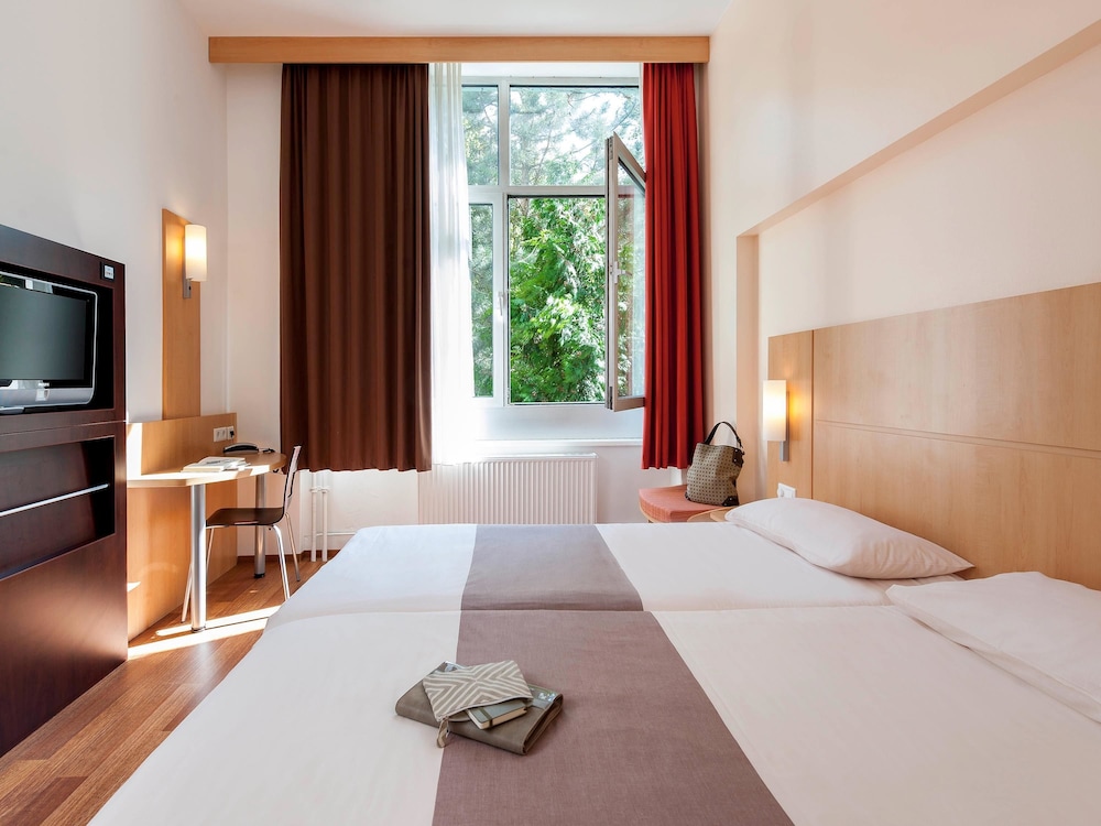 Ibis Hotel Jahnstr Berlin Ibis Hotel Jahnstr Berlin