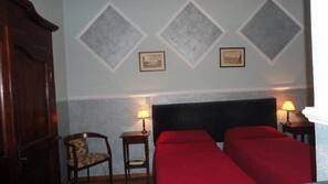 Sábanas italianas Frette, escritorio, wifi gratis
