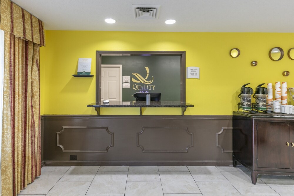 Quality Inn Johnson City In Johnson City Cheap Hotel Deals