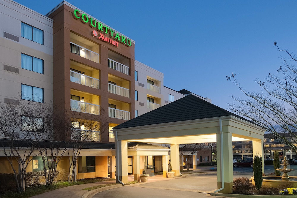 Courtyard GreenvilleSpartanburg by Marriott in Greenville Best Rates