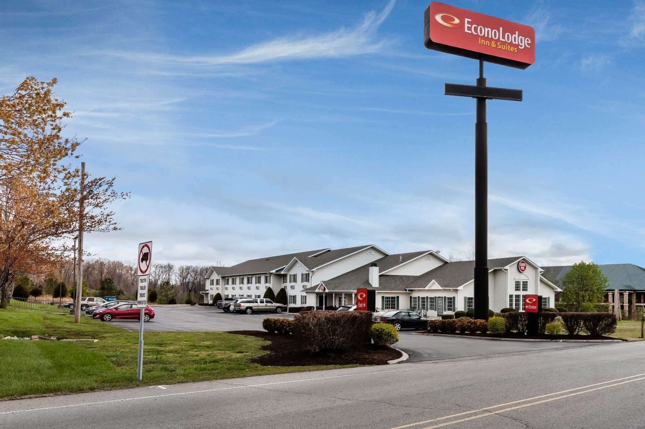 Econo Lodge Inn And Suites Dickson in Dickson, United States