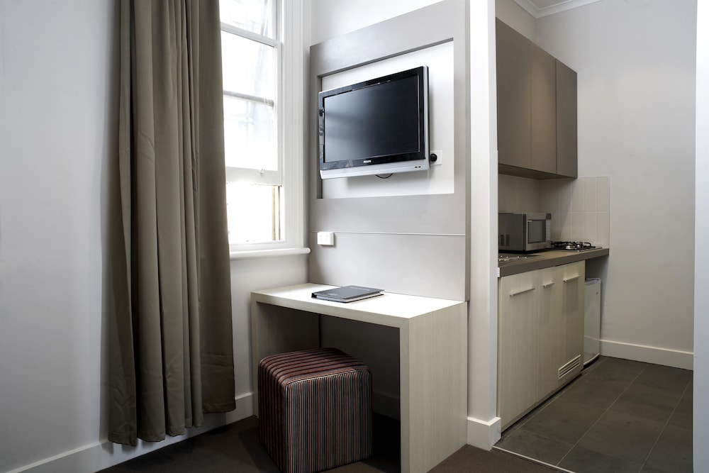 Private kitchen, Best Western Melbourne City