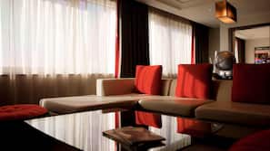 Minibar, in-room safe, desk, blackout drapes