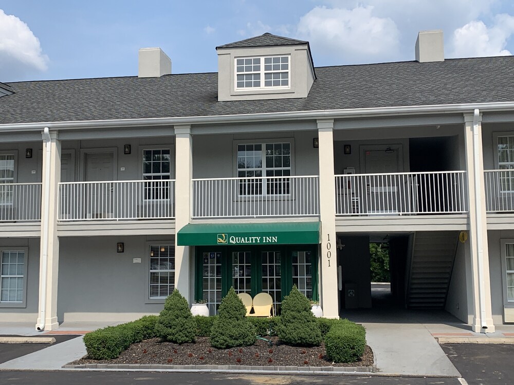 Front of property, Quality Inn Gallatin - Nashville Metro