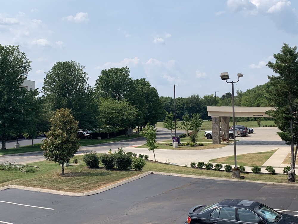 View from room, Quality Inn Gallatin - Nashville Metro