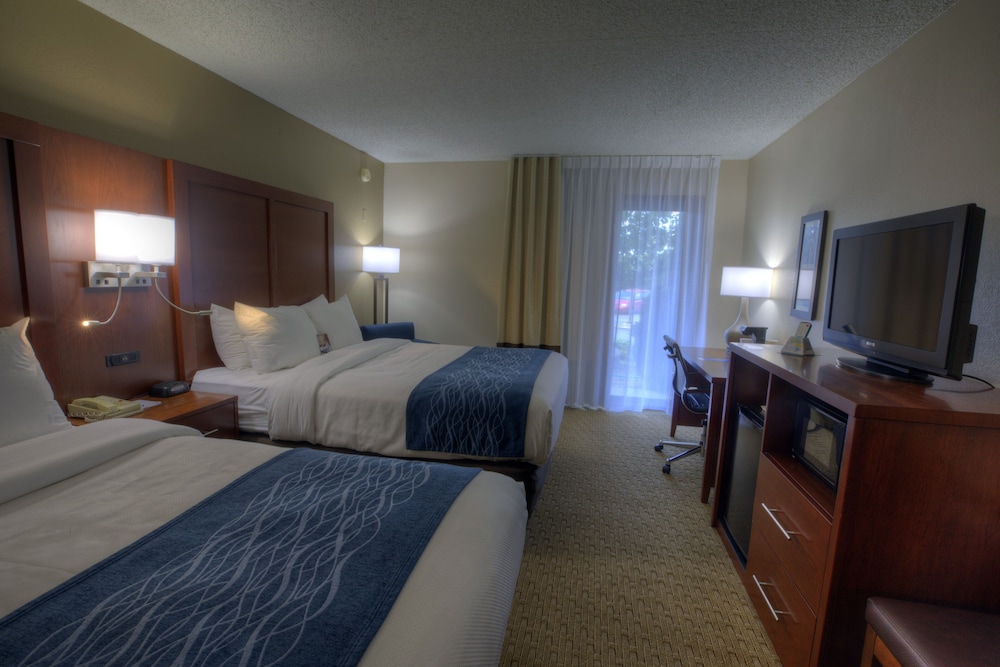 Room, Comfort Inn & Suites