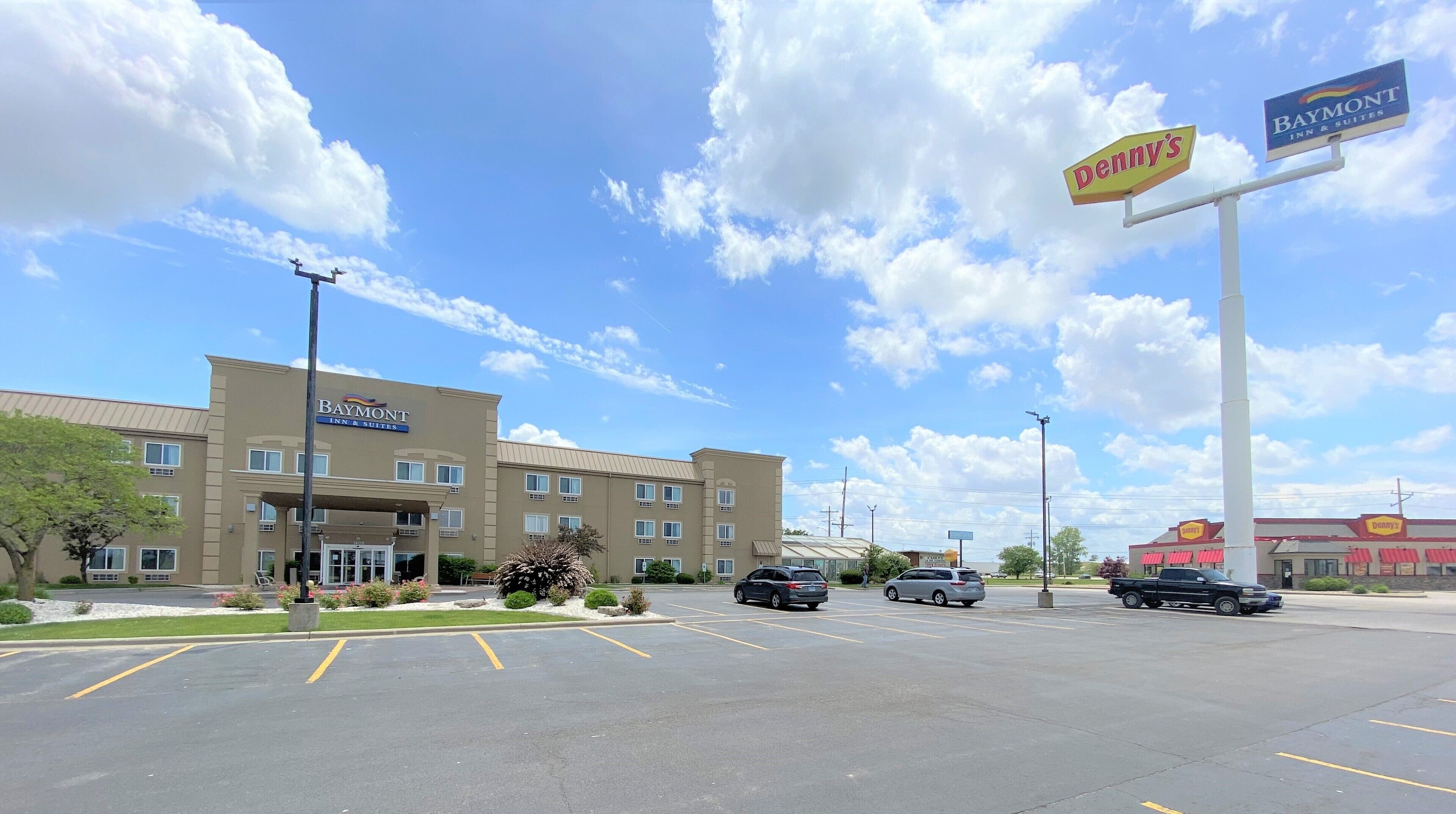 Holiday Inn Express & Suites Litchfield in Litchfield, United States