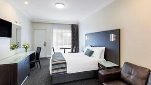 Premium bedding, minibar, desk, blackout curtains
