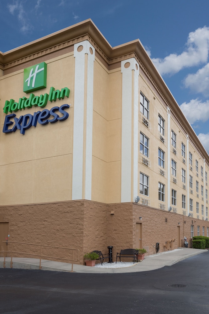 Holiday Inn Express Hotel &amp; Suites Plant City 2019 Room