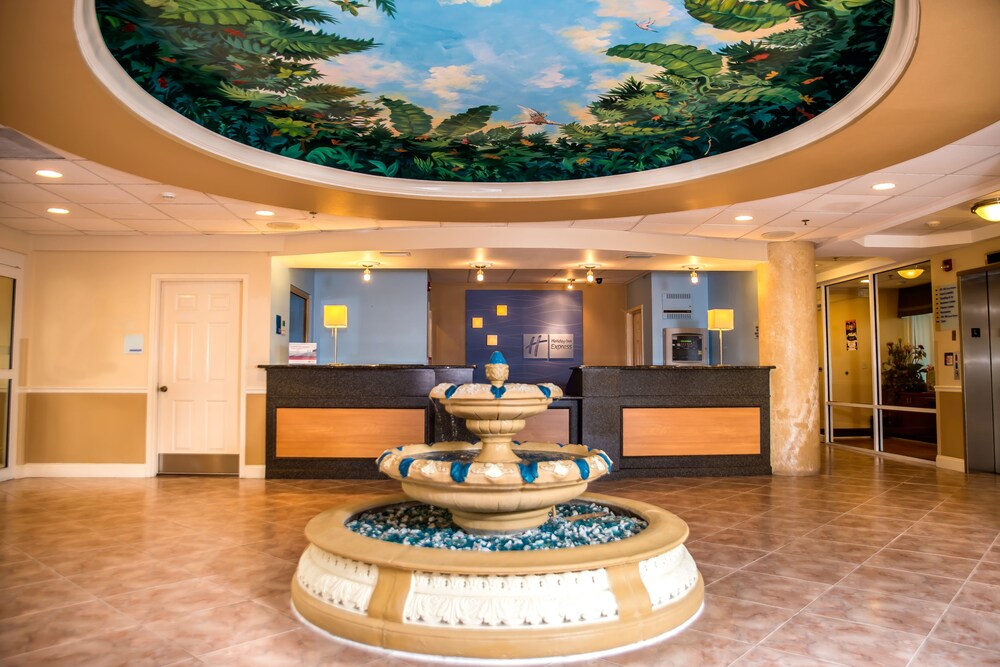 Lobby, Holiday Inn Express Hotels & Suites Cocoa Beach, an IHG Hotel