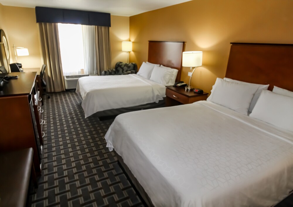 Room, Holiday Inn Express Hotels & Suites Cocoa Beach, an IHG Hotel