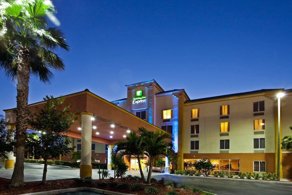 Exterior, Holiday Inn Express Hotels & Suites Cocoa Beach, an IHG Hotel