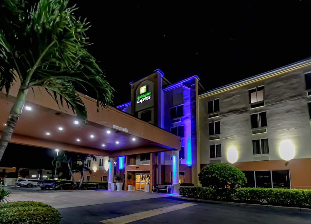 Exterior, Holiday Inn Express Hotels & Suites Cocoa Beach, an IHG Hotel