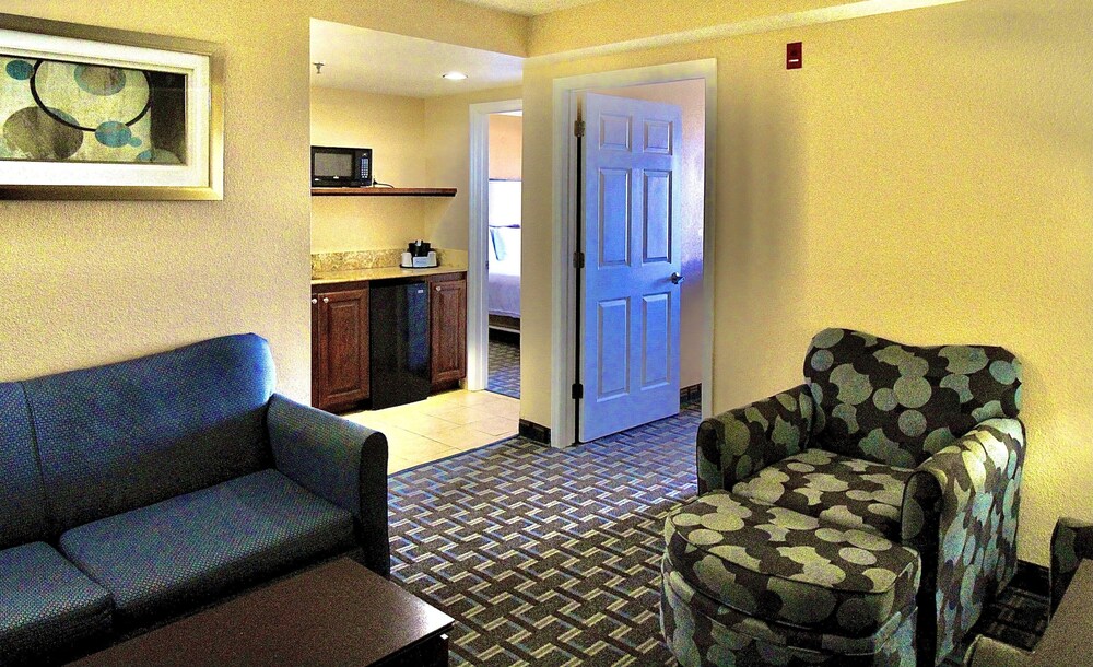 Room, Holiday Inn Express Hotels & Suites Cocoa Beach, an IHG Hotel