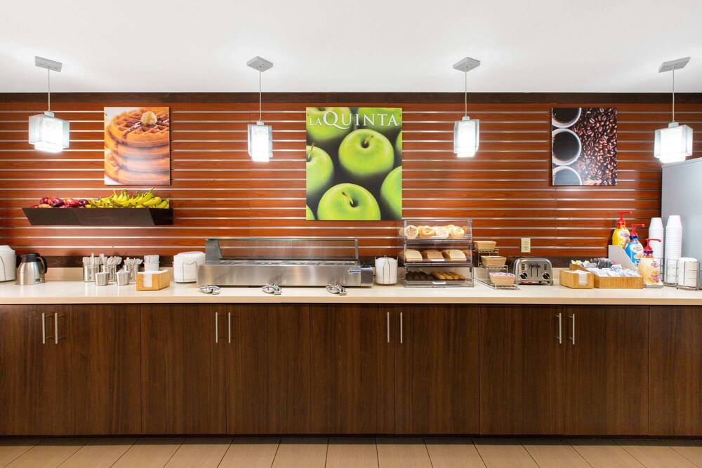 La Quinta Inn by Wyndham Pigeon in Pigeon Best