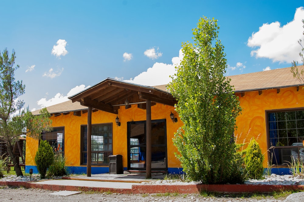 Villa Mexicana Creel Mountain Lodge in Bocoyna Best Rates & Deals on Orbitz