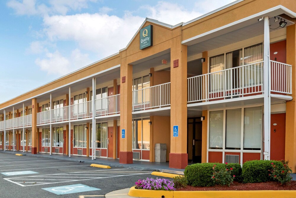 Quality Inn Fredericksburg near Historic Downtown