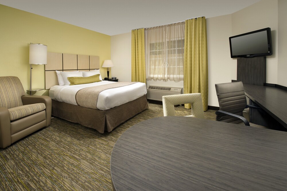 Candlewood Suites Richmond-South, an IHG Hotel