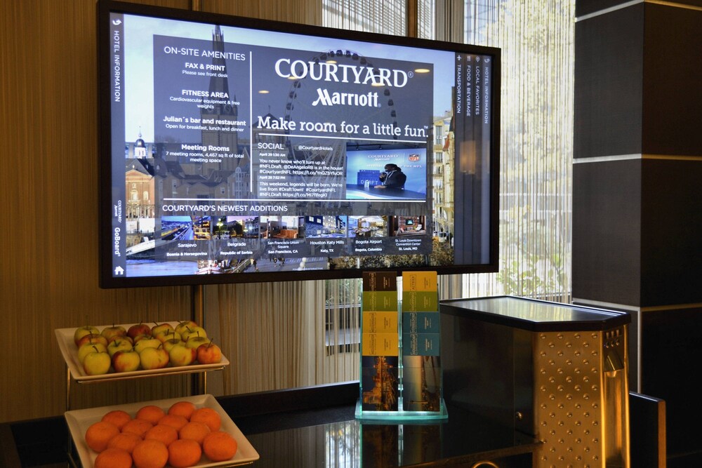 Courtyard by Marriott Düsseldorf Seestern Deals & Reviews (Düsseldorf ...