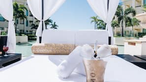 Outdoor pool, pool cabanas (surcharge), pool loungers