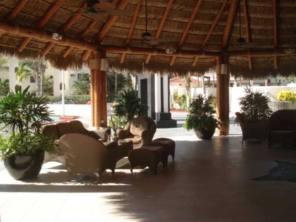 Lobby, Park Royal Homestay Los Cabos