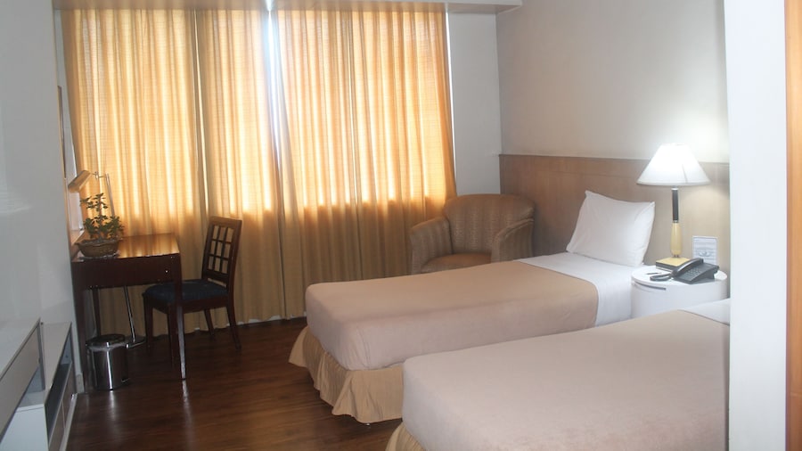 The Pearl Manila Hotel