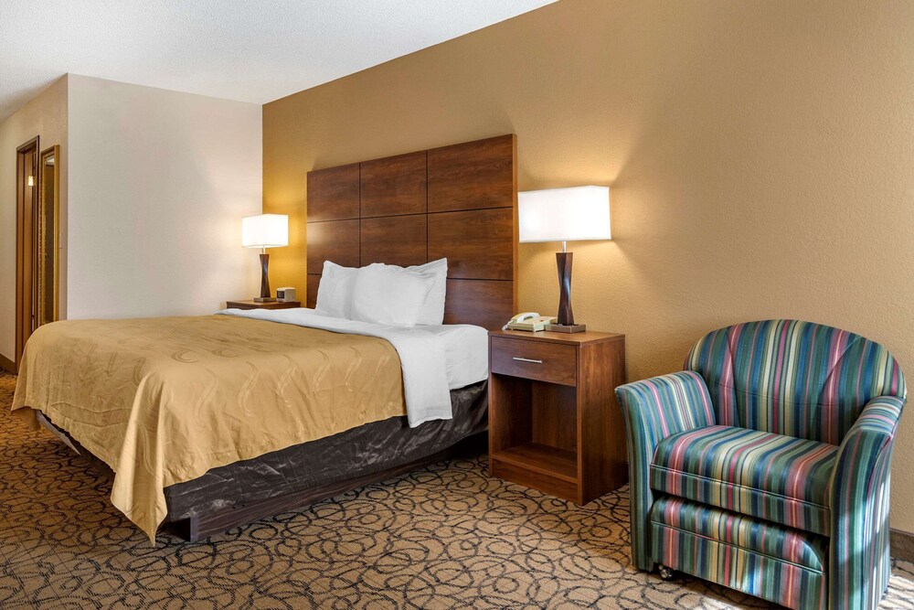 Room, Quality Inn & Suites