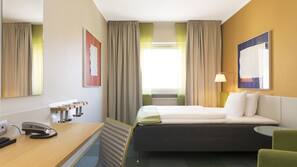 In-room safe, desk, blackout curtains, free WiFi