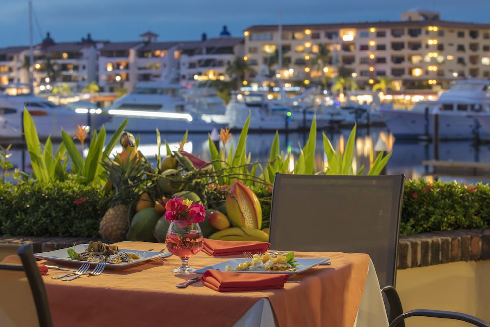 Flamingo Vallarta Hotel & Marina