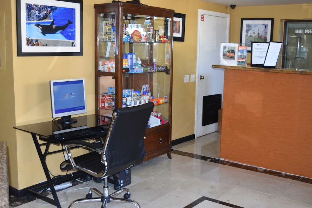 Concierge desk, Old Town Western Inn & Suites