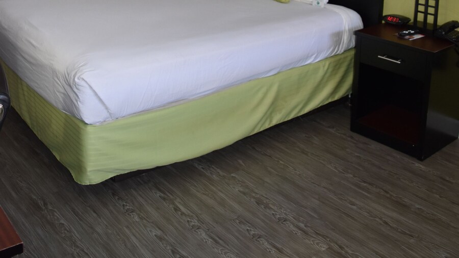 Old Town Western Inn & Suites