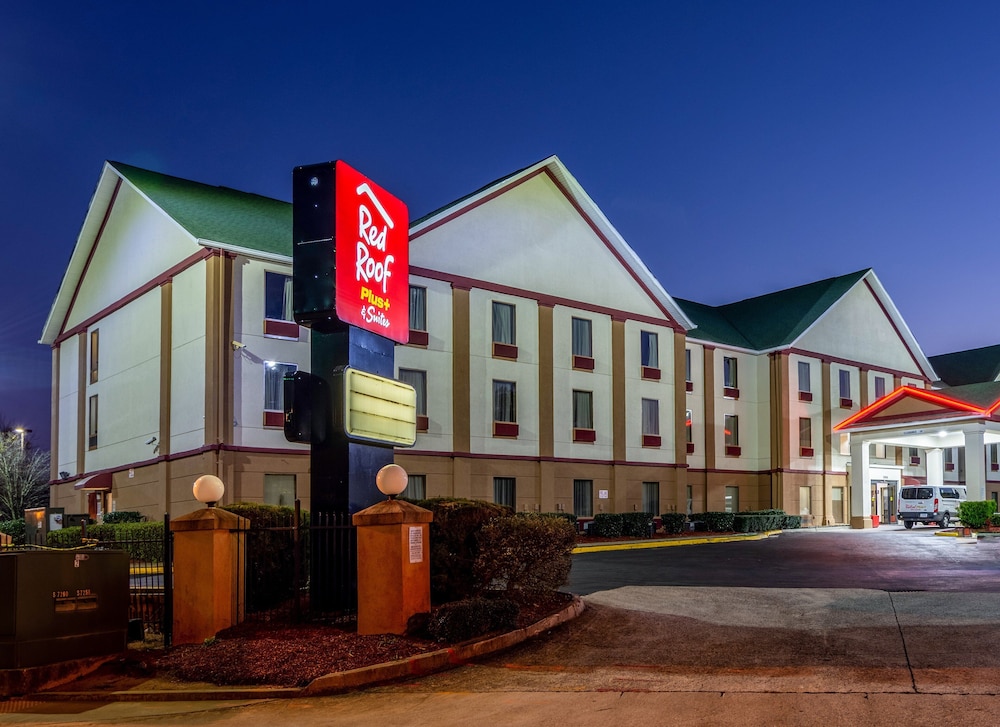 Red Roof Inn PLUS+ & Suites Atlanta Airport South