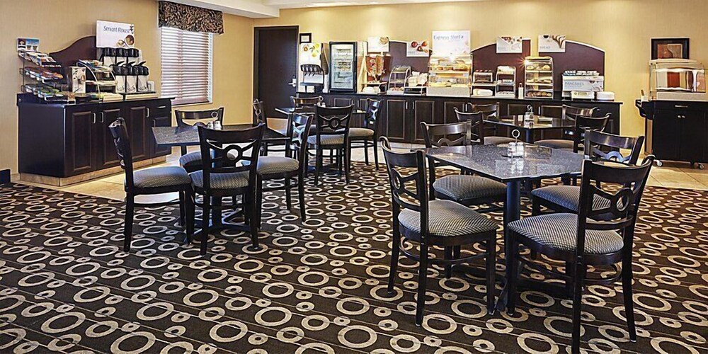 Holiday Inn Express Hotel & Suites Pekin (Peoria Area), an IHG Hotel