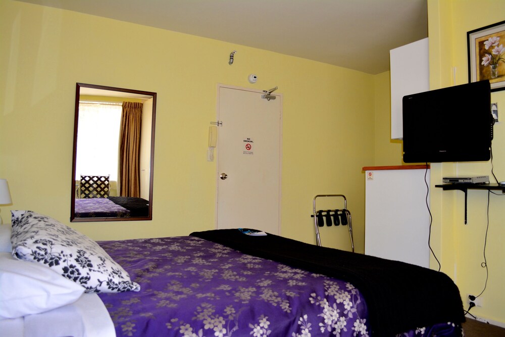 Knightsbridge Apartments