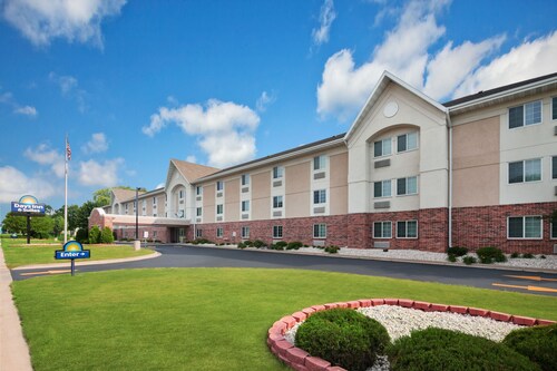 hotel deals in green bay wi
