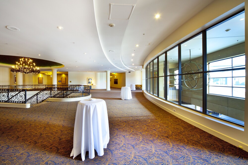 Stamford Plaza Sydney Airport Hotel & Conference Centre