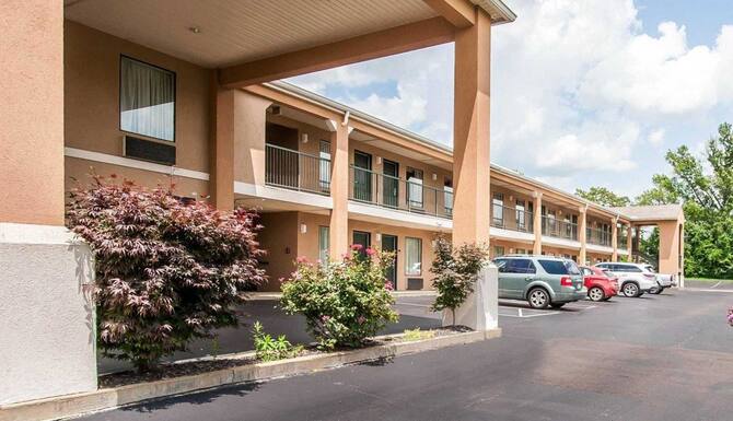 Quality Inn Savannah South In Savannah Tn Expedia
