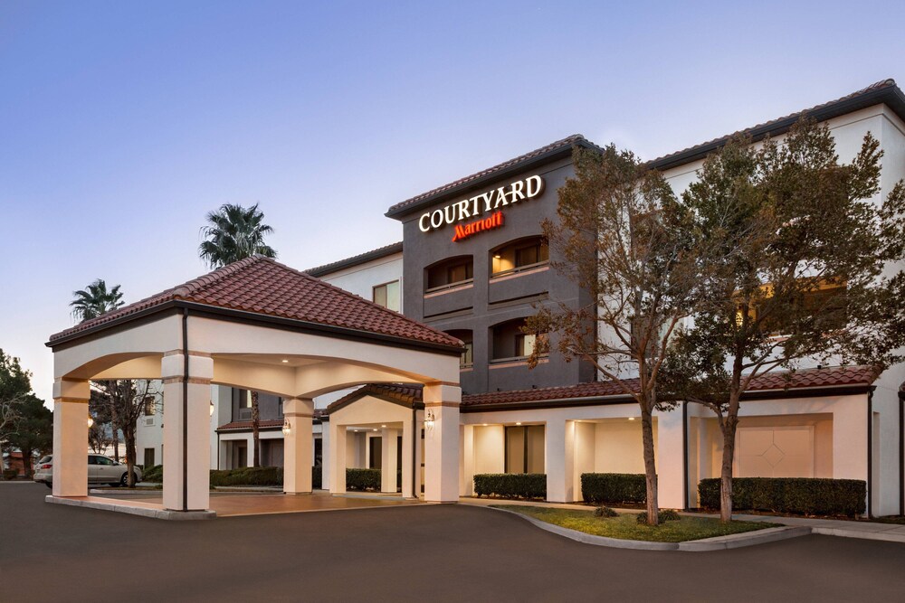 Courtyard Palmdale