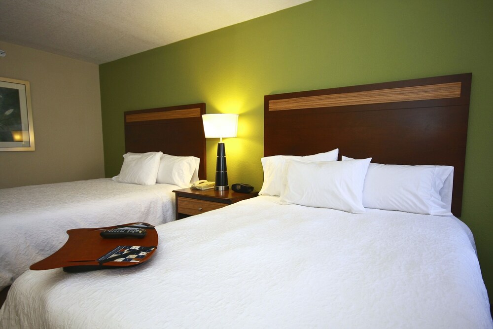 Hampton Inn Suites Fort Myers Beach Sanibel Gateway Fl In Fort Myers Hotel Rates Reviews On Orbitz