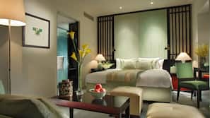 In-room safe, desk, iron/ironing board, free WiFi