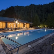 Harrison Hot Springs Resort And Spa Expedia Harrison Hot Springs Resort And Spa Expedia