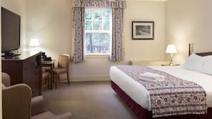 In-room safe, iron/ironing board, free WiFi